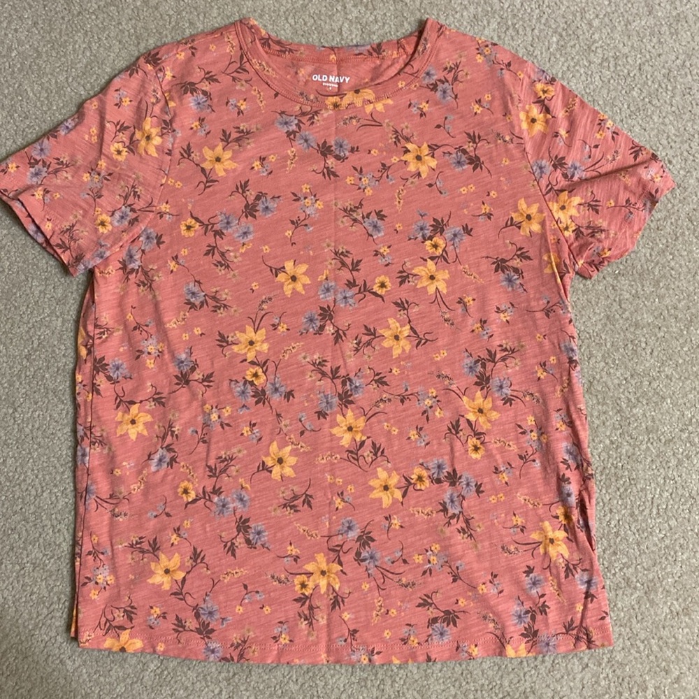 Old Navy Women’s EveryWear Short Sleeve Tee Shirt